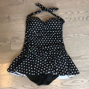 NWT Sweetheart Halter Swim Dress w Tummy Control